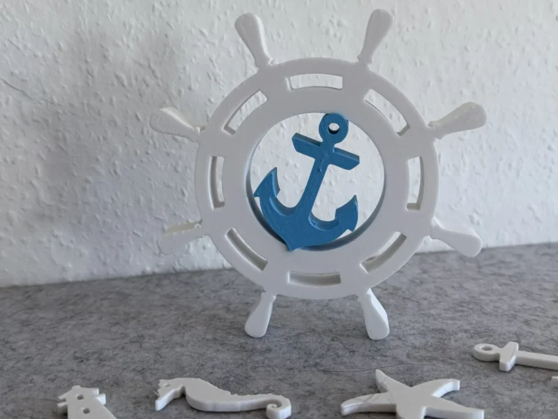 Maritimes Steuerrad mit Anker – Bild 3