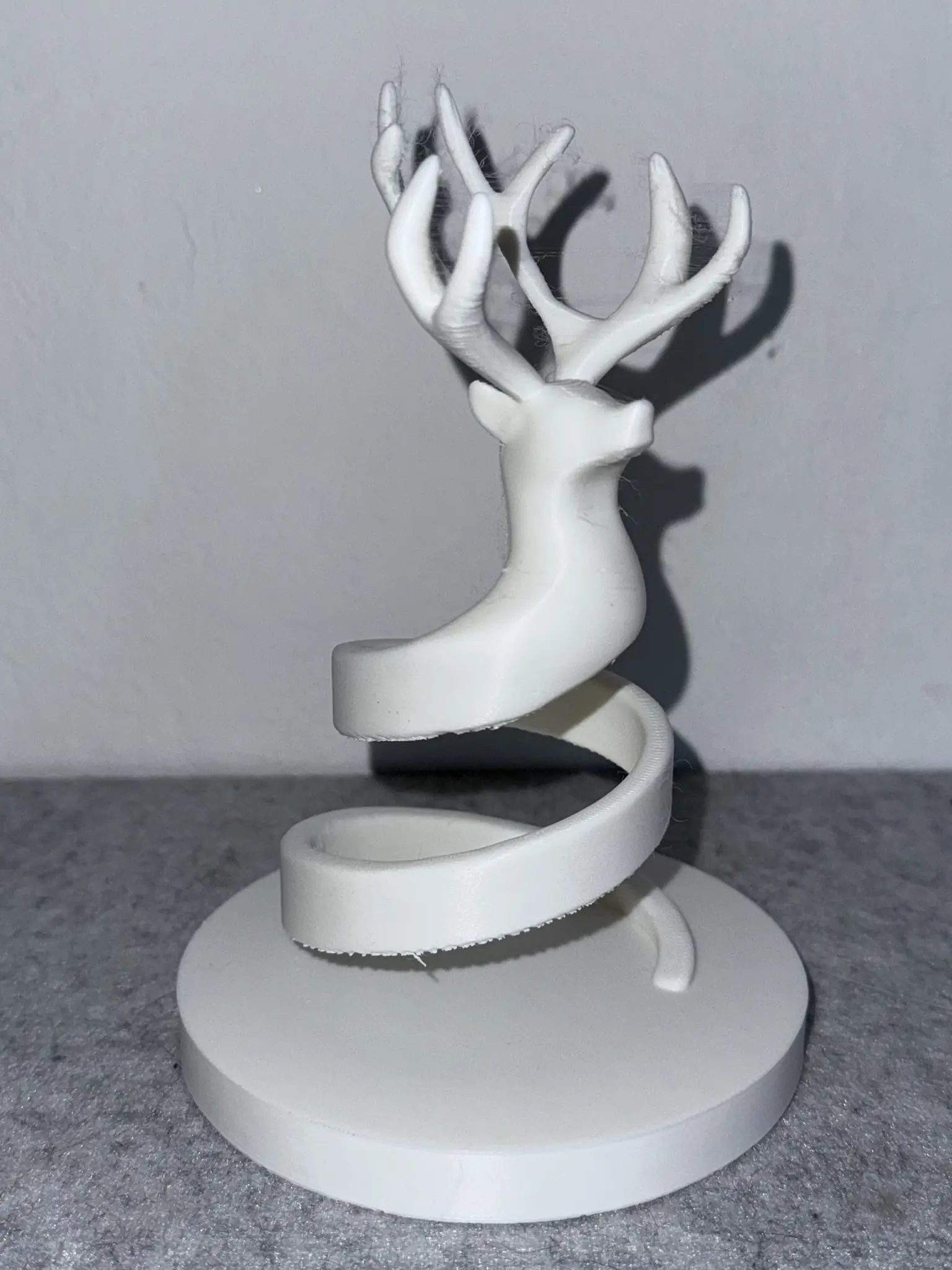 Moderner Rentier Kerzenhalter in Spiralform, ohne Teelicht