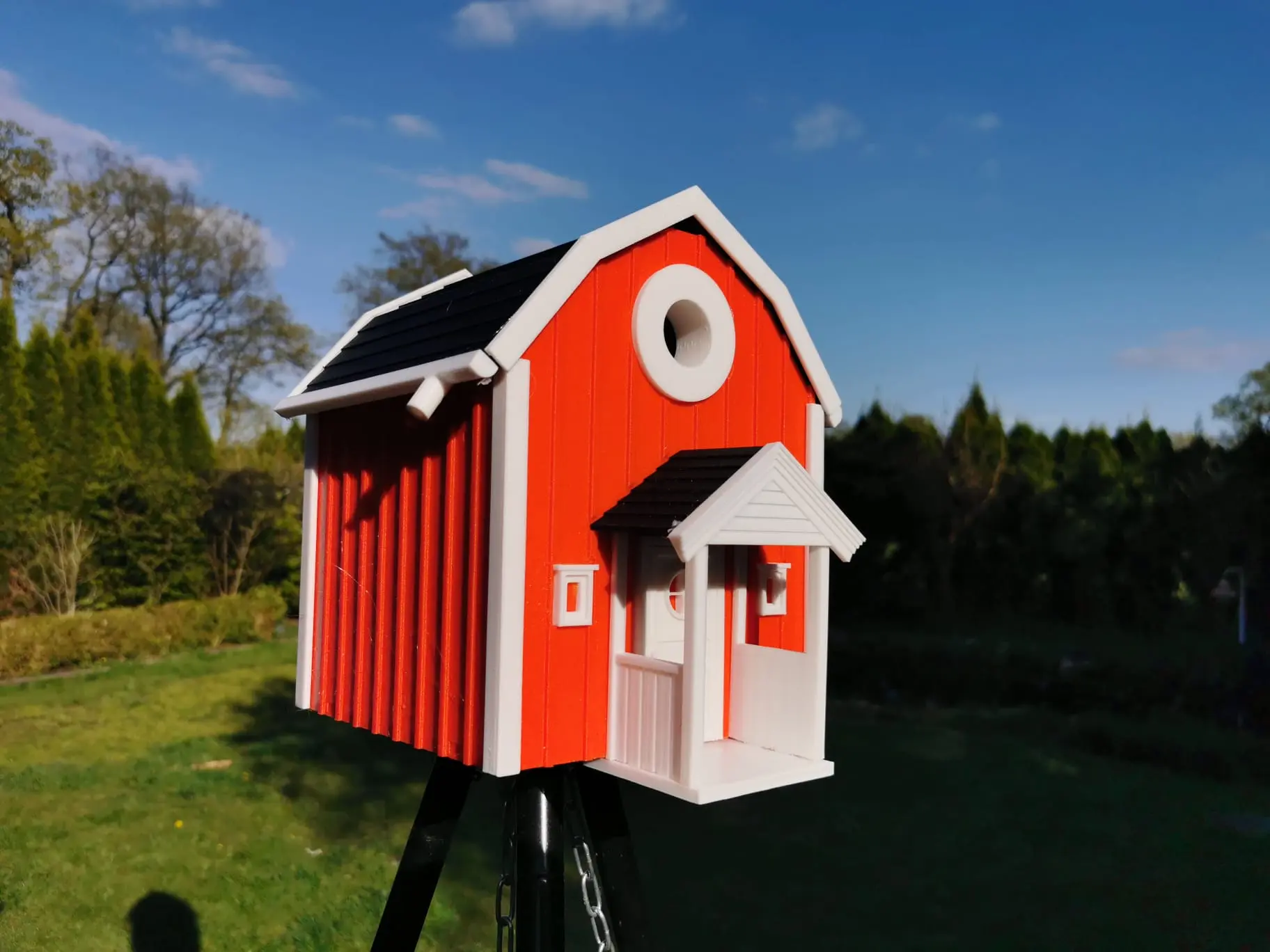 Vogelhaus/Nistkasten Schwedenhaus im Garten