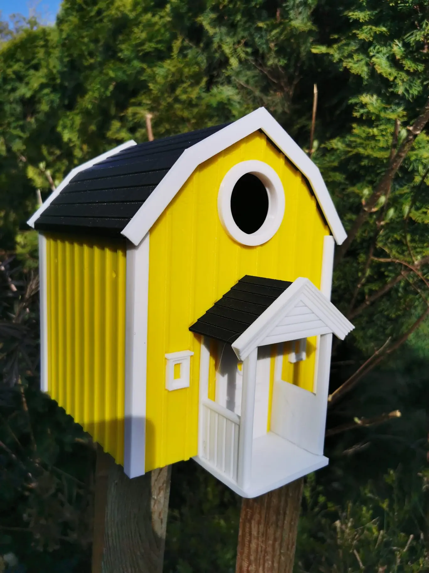 Vogelhaus/Nistkasten Schwedenhaus im Garten